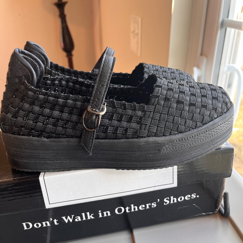 Heal USA Faith Black Sparkle Platform Shoes size 7 (New in Box)